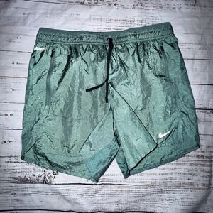 Nike Mens Shorts 5" M Stride  Running Division Brief Lined  FN3391-361 $65
